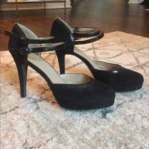 Victor Alfaro Platform Pump Black Velvet Heel